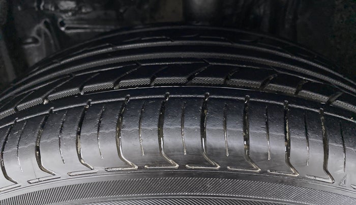 2018 Toyota YARIS V CVT, Petrol, Automatic, 32,523 km, Left Front Tyre Tread