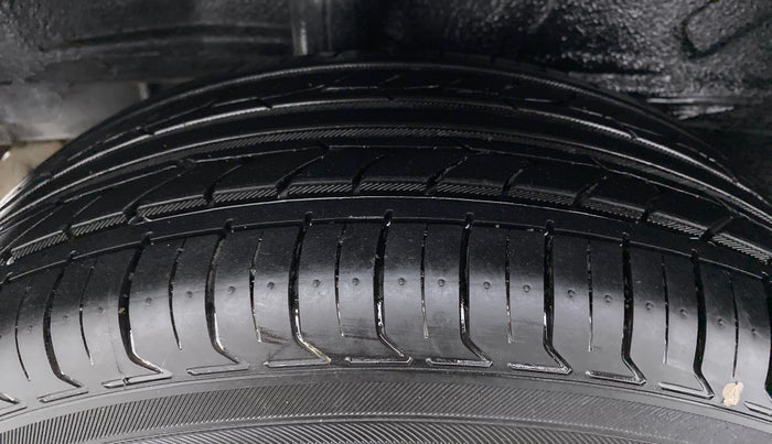 2018 Toyota YARIS V CVT, Petrol, Automatic, 32,523 km, Right Rear Tyre Tread