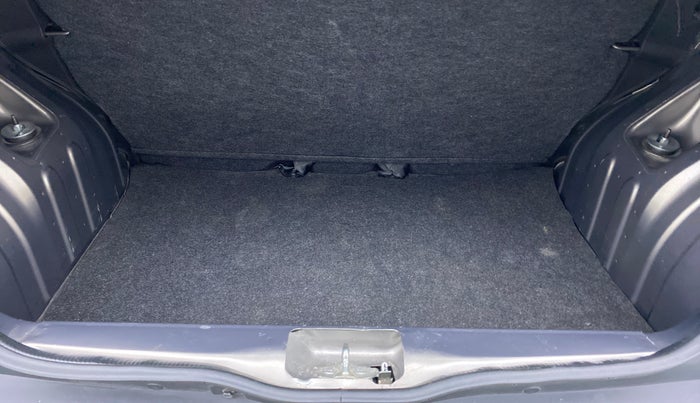 2018 Renault Kwid RXT Opt, Petrol, Manual, 16,320 km, Boot Inside