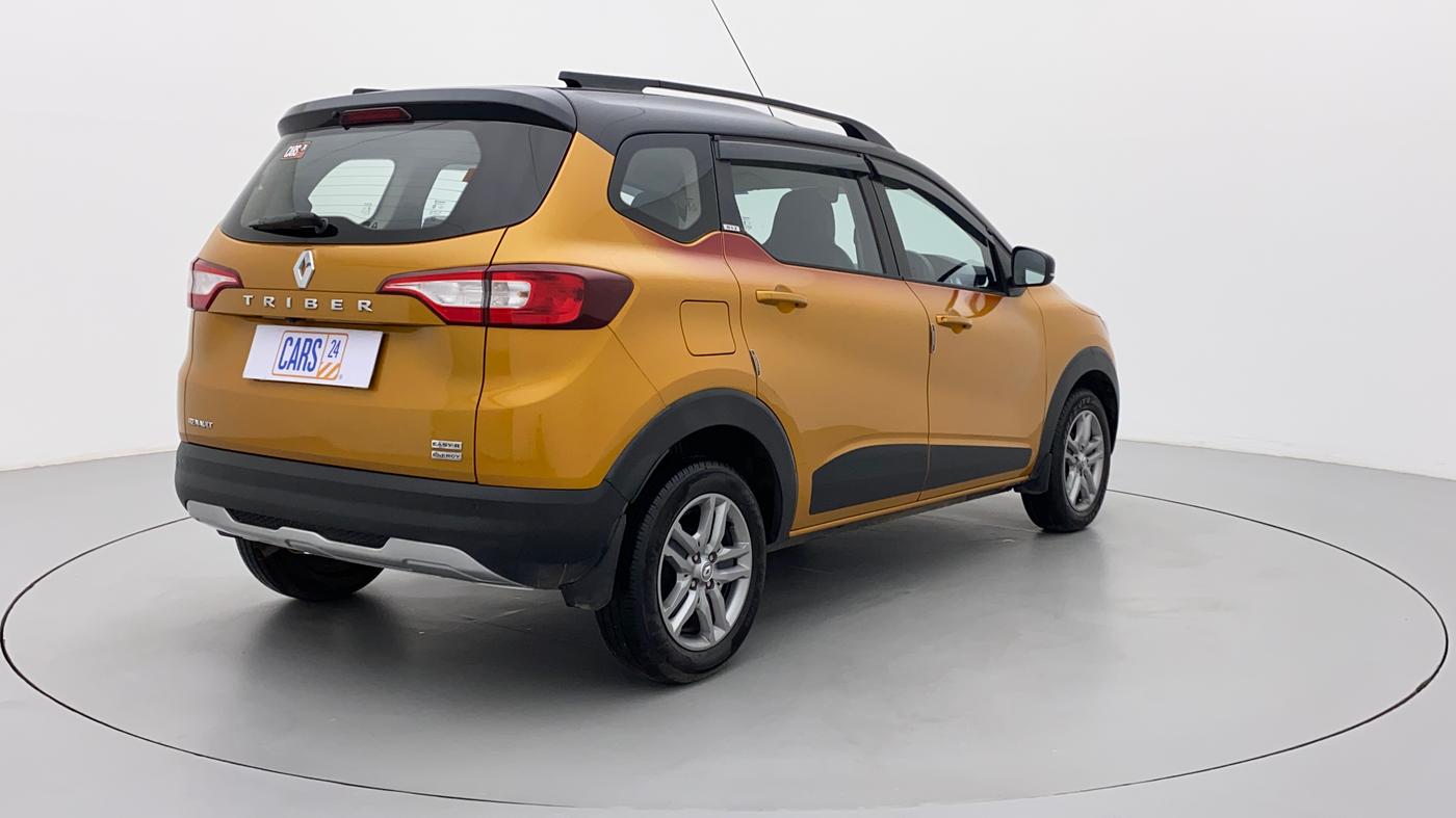 2021 Renault TRIBER RXZ AMT DUAL TONE, Petrol, Automatic, 17,903 km, Right Back Diagonal