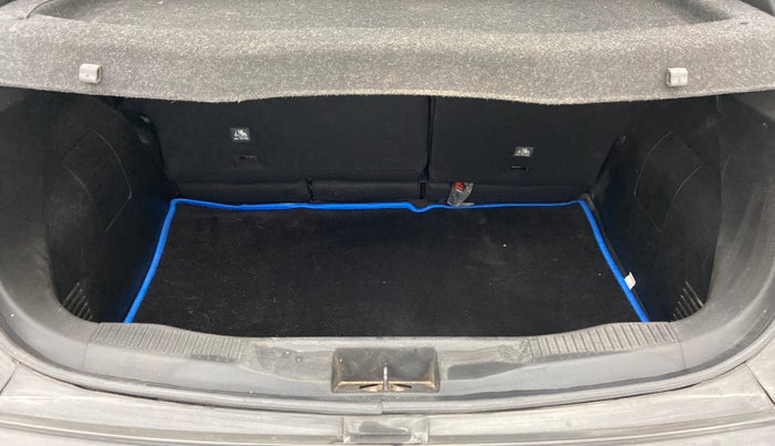 2021 Renault Kiger RXT 1.0 MT, Petrol, Manual, 11,571 km, Boot Inside