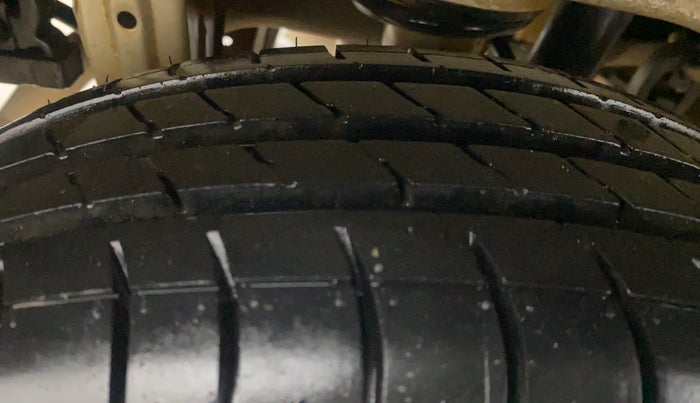 2013 Maruti Alto K10 VXI, Petrol, Manual, 90,752 km, Right Rear Tyre Tread