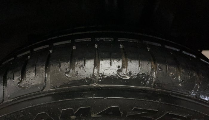 2018 Hyundai Grand i10 MAGNA 1.2 KAPPA VTVT, Petrol, Manual, 24,079 km, Left Rear Tyre Tread