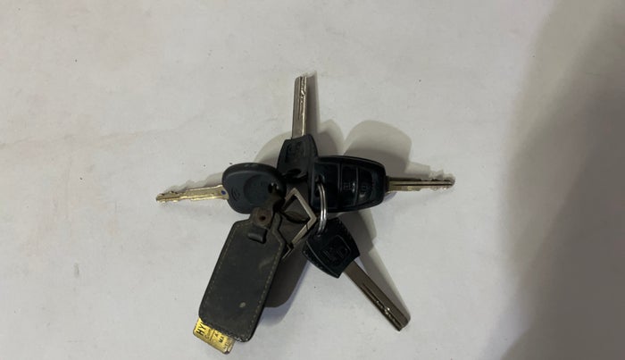 2018 Hyundai Grand i10 MAGNA 1.2 KAPPA VTVT, Petrol, Manual, 24,079 km, Key Close Up