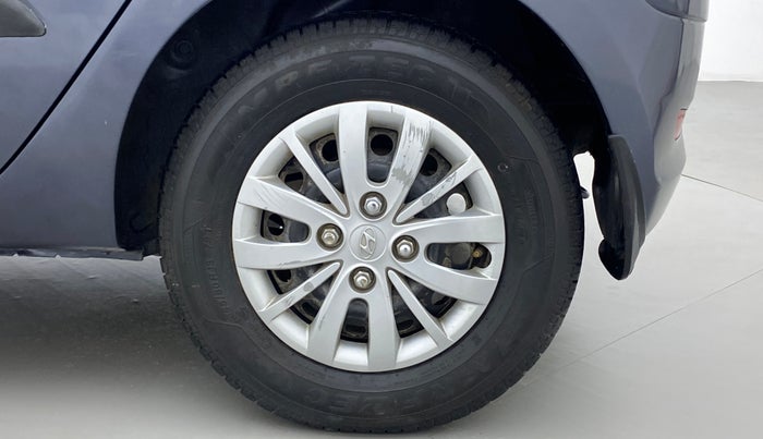 2016 Hyundai i10 SPORTZ 1.1, Petrol, Manual, 20,273 km, Left Rear Wheel