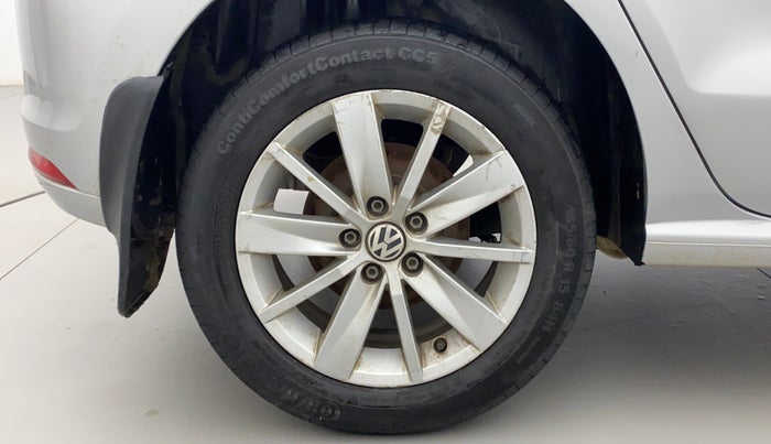 2015 Volkswagen Polo HIGHLINE1.2L, Petrol, Manual, 74,185 km, Right Rear Wheel