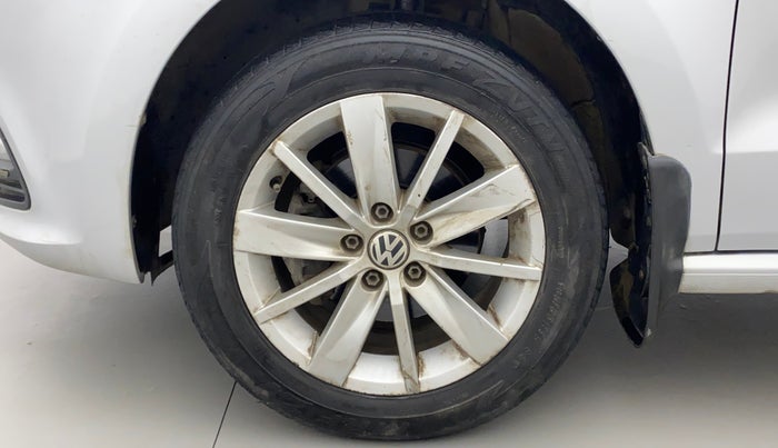 2015 Volkswagen Polo HIGHLINE1.2L, Petrol, Manual, 74,185 km, Left Front Wheel