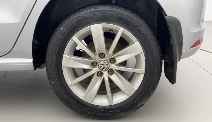 2015 Volkswagen Polo HIGHLINE1.2L, Petrol, Manual, 74,185 km, Left Rear Wheel