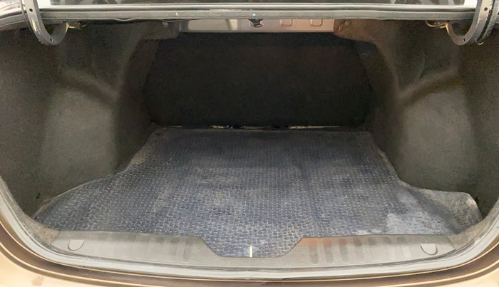 2018 Maruti Ciaz ZETA 1.4  AT PETROL, Petrol, Automatic, 50,470 km, Boot Inside
