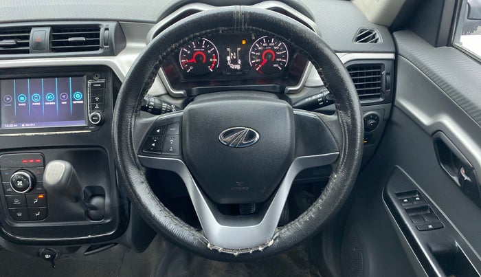 2017 Mahindra KUV 100 NXT K6+ P 6 STR, Petrol, Manual, 42,396 km, Steering Wheel Close Up