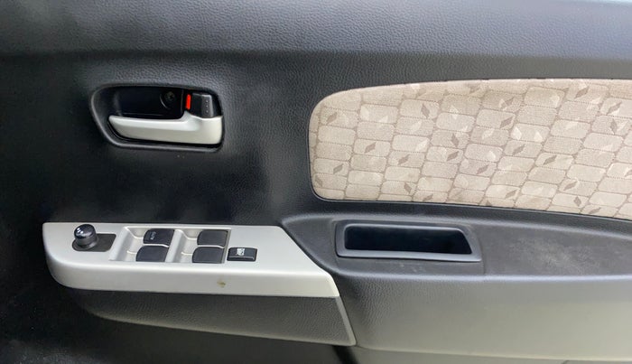 2016 Maruti Wagon R 1.0 VXI, Petrol, Manual, 9,487 km, Driver Side Door Panels Control