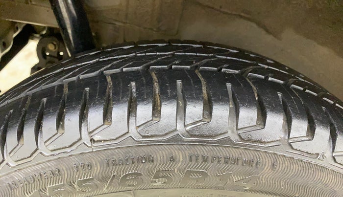 2016 Maruti Wagon R 1.0 VXI, Petrol, Manual, 9,487 km, Right Rear Tyre Tread