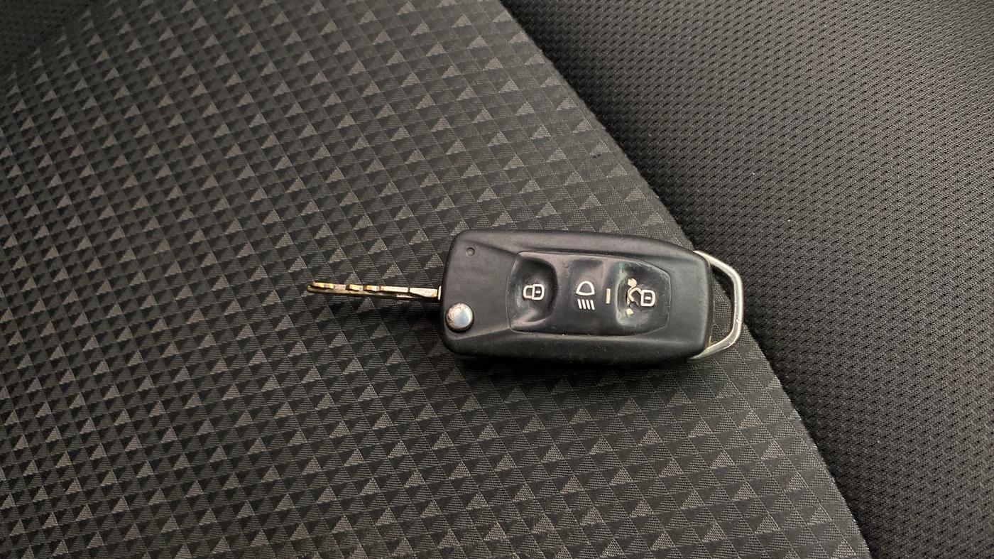 2019 Tata Tiago XZ PLUS PETROL, Petrol, Manual, 87,335 km, Key Close Up
