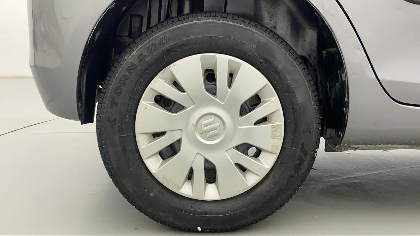 2013 Maruti Swift VXI, Petrol, Manual, 20,288 km, Right Rear Wheel