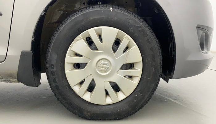 2013 Maruti Swift VXI, Petrol, Manual, 20,288 km, Right Front Wheel