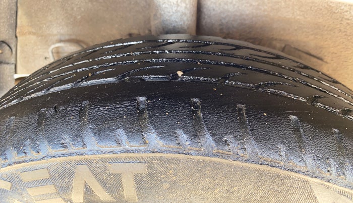 2016 Hyundai Grand i10 SPORTZ 1.2 KAPPA VTVT, Petrol, Manual, 88,659 km, Right Rear Tyre Tread