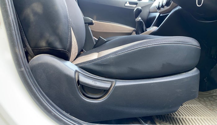 2016 Hyundai Grand i10 SPORTZ 1.2 KAPPA VTVT, Petrol, Manual, 88,659 km, Driver Side Adjustment Panel