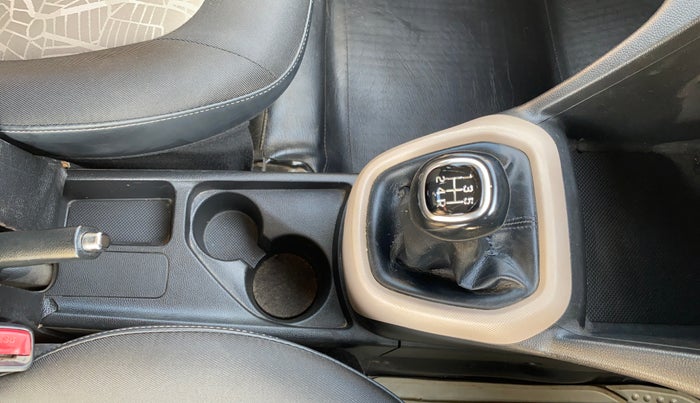 2016 Hyundai Grand i10 SPORTZ 1.2 KAPPA VTVT, Petrol, Manual, 88,659 km, Gear Lever