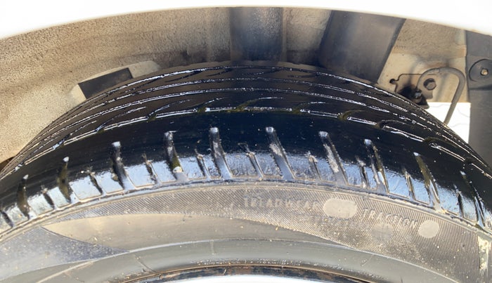 2016 Hyundai Grand i10 SPORTZ 1.2 KAPPA VTVT, Petrol, Manual, 88,659 km, Left Rear Tyre Tread