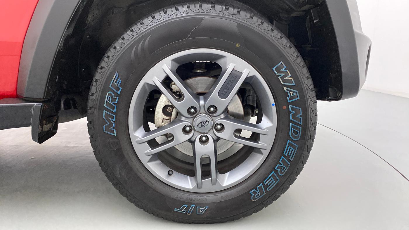 2022 Mahindra Thar LX D 4*4 MT HT, Diesel, Manual, 4,342 km, Right Front Wheel