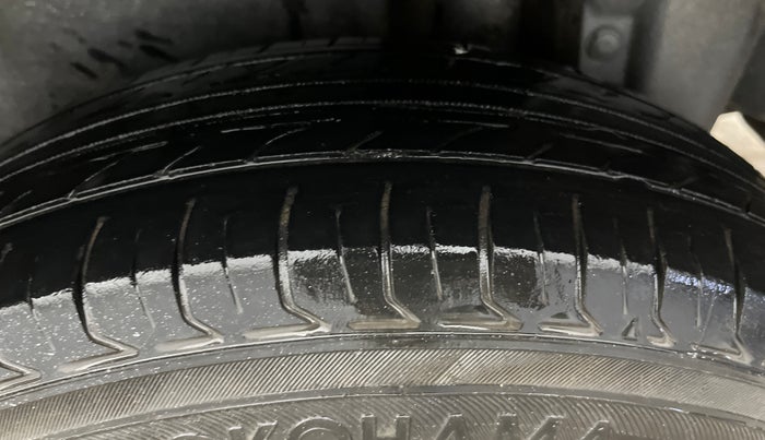 2014 Maruti Swift Dzire VXI, Petrol, Manual, 55,101 km, Left Rear Tyre Tread