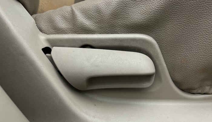 2014 Maruti Swift Dzire VXI, Petrol, Manual, 55,101 km, Driver Side Adjustment Panel