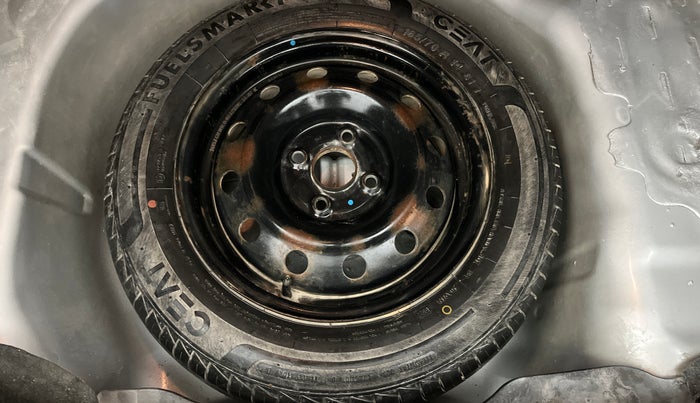 2014 Maruti Swift Dzire VXI, Petrol, Manual, 55,101 km, Spare Tyre