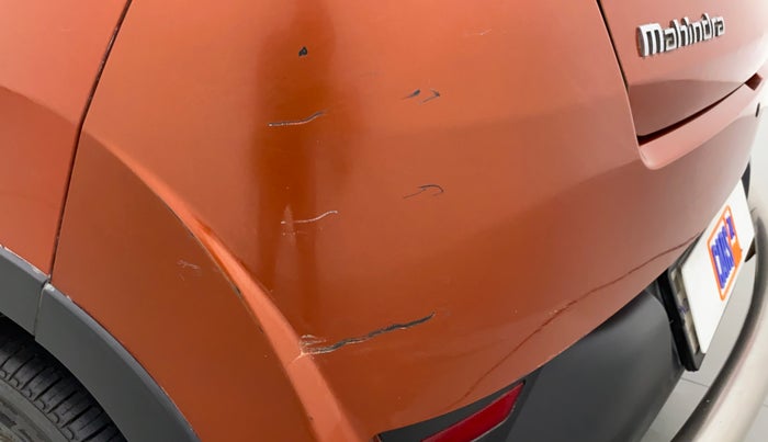 2016 Mahindra Kuv100 K4+ 6 STR, Petrol, Manual, 31,564 km, Rear bumper - Minor scratches