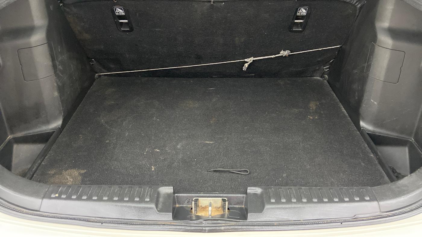 2019 Maruti Vitara Brezza VDI, Diesel, Manual, 71,386 km, Boot Inside