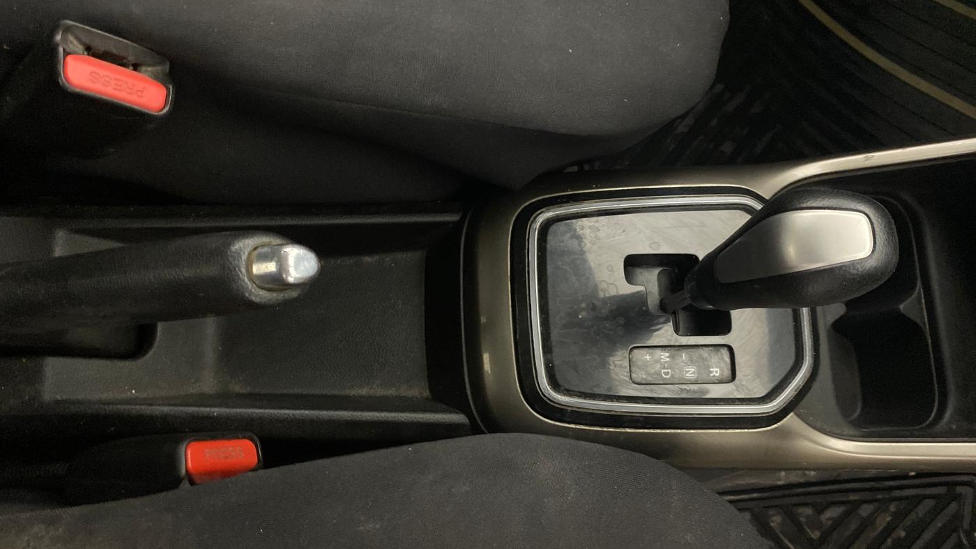 2017 Maruti IGNIS ZETA 1.2 AMT, CNG, Automatic, 1,00,735 km, Gear Lever