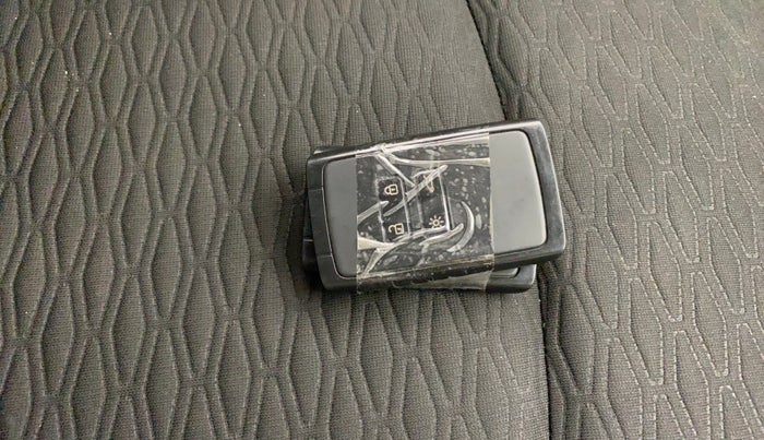 2021 Renault Kiger RXZ TURBO CVT, Petrol, Automatic, 39,871 km, Key Close Up