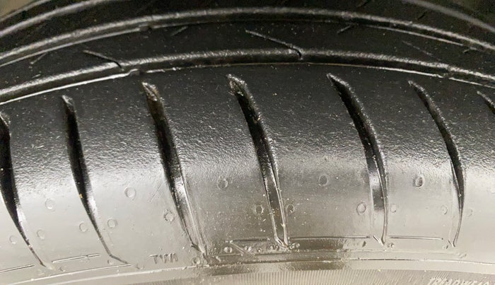 2021 Renault Kiger RXZ TURBO CVT, Petrol, Automatic, 39,871 km, Right Front Tyre Tread