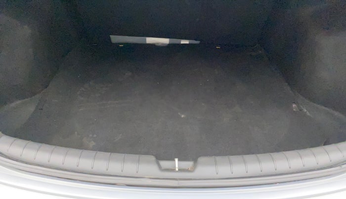 2019 Hyundai Verna 1.6 VTVT SX (O) AT, Petrol, Automatic, 49,045 km, Boot Inside