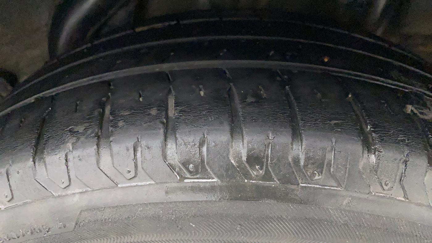 2019 Hyundai Verna 1.6 VTVT SX (O) AT, Petrol, Automatic, 49,045 km, Left Rear Tyre Tread
