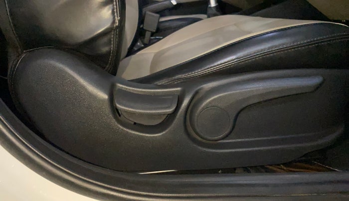 2020 Hyundai Verna 1.6 VTVT SX, Petrol, Manual, 84,553 km, Driver Side Adjustment Panel