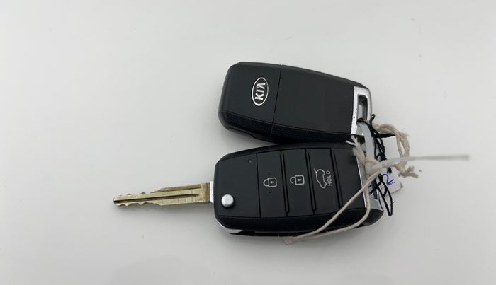 2021 KIA SELTOS HTE 1.5 DIESEL, Diesel, Manual, 60,187 km, Key Close Up