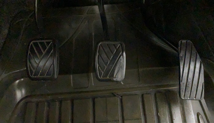 2015 Maruti Wagon R 1.0 LXI CNG, CNG, Manual, 85,038 km, Pedals