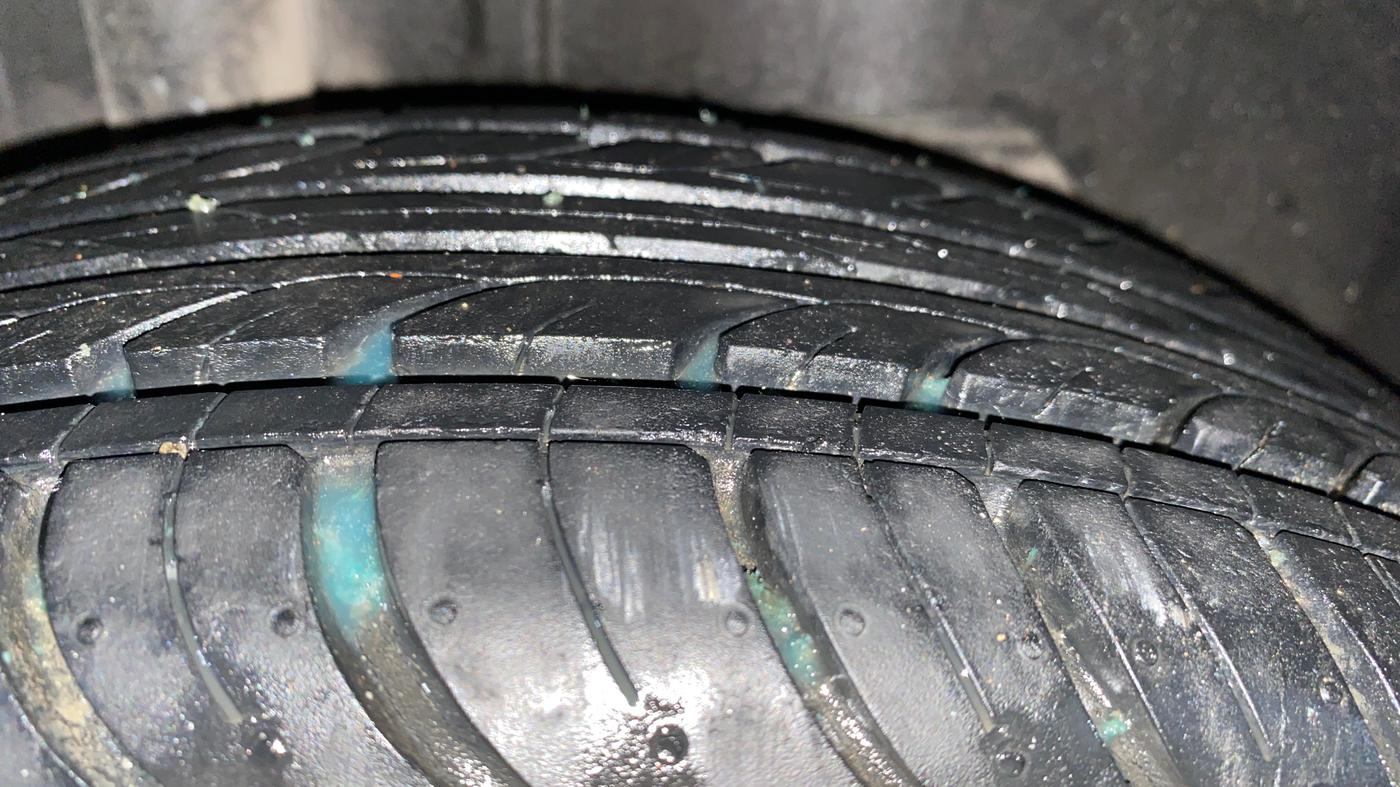 2015 Ford Figo Aspire TREND 1.2 PETROL, Petrol, Manual, 15,107 km, Right Rear Tyre Tread