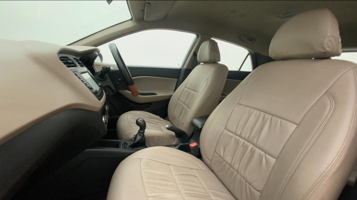 2017 Hyundai Elite i20 ASTA 1.2, Petrol, Manual, 39,113 km, Right Side Front Door Cabin