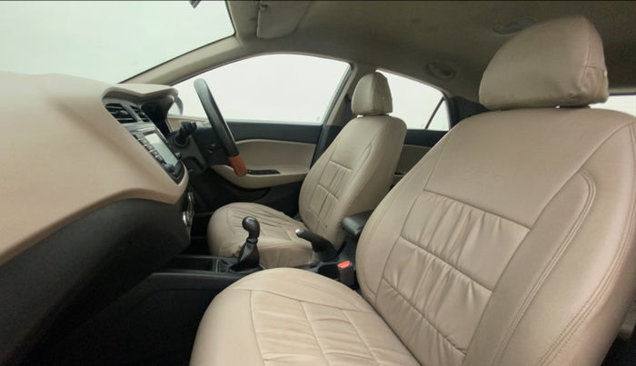 2017 Hyundai Elite i20 ASTA 1.2, Petrol, Manual, 39,113 km, Right Side Front Door Cabin