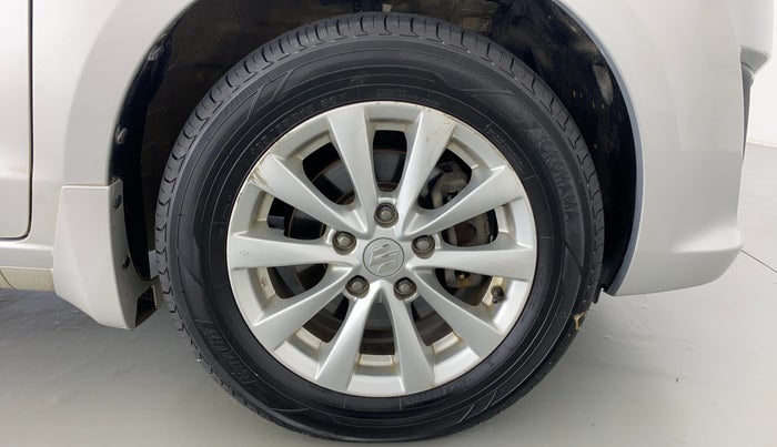 2014 Maruti Ertiga ZXI, Petrol, Manual, 60,849 km, Right Front Wheel