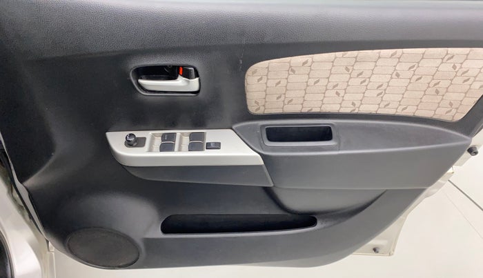 2016 Maruti Wagon R 1.0 VXI OPT, Petrol, Manual, 52,356 km, Driver Side Door Panels Control