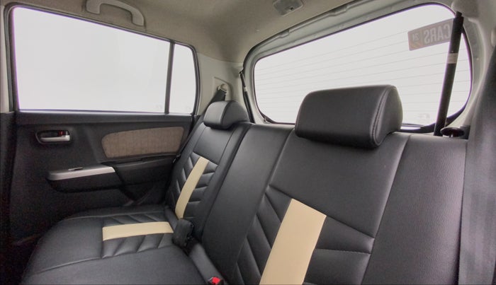 2016 Maruti Wagon R 1.0 VXI OPT, Petrol, Manual, 52,356 km, Right Side Rear Door Cabin