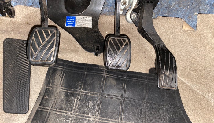 2016 Maruti Ciaz ZXI+, Petrol, Manual, 90,656 km, Pedals