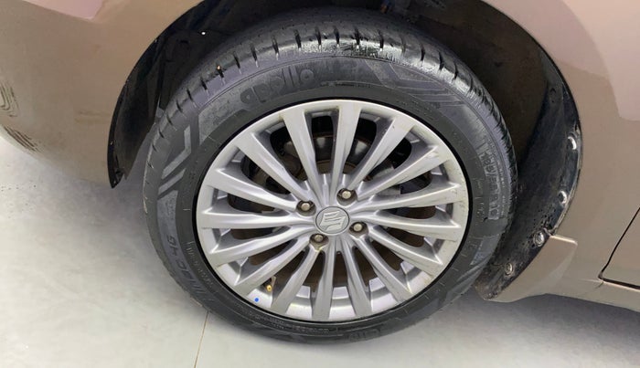 2016 Maruti Ciaz ZXI+, Petrol, Manual, 90,656 km, Left Front Wheel