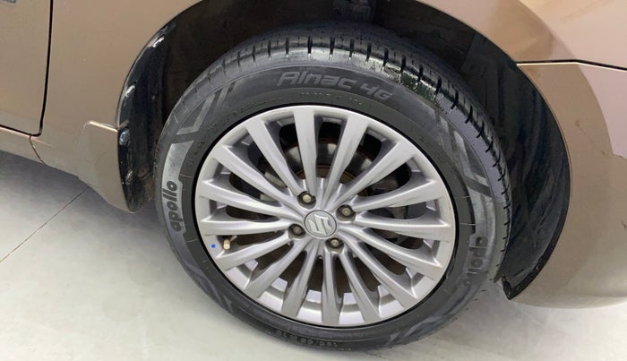 2016 Maruti Ciaz ZXI+, Petrol, Manual, 90,656 km, Right Front Wheel