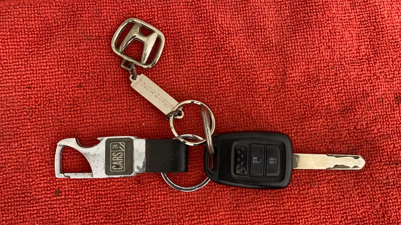 2018 Honda WR-V 1.2L I-VTEC VX MT, Petrol, Manual, 71,217 km, Key Close Up