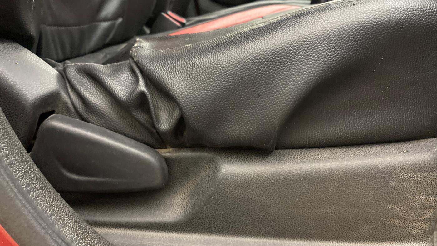 2018 Renault Kwid RXT 1.0 (O), Petrol, Manual, 93,378 km, Driver Side Adjustment Panel