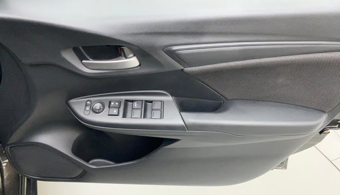 2022 Honda WR-V 1.2L I-VTEC SV MT, Petrol, Manual, 5,276 km, Driver Side Door Panels Control