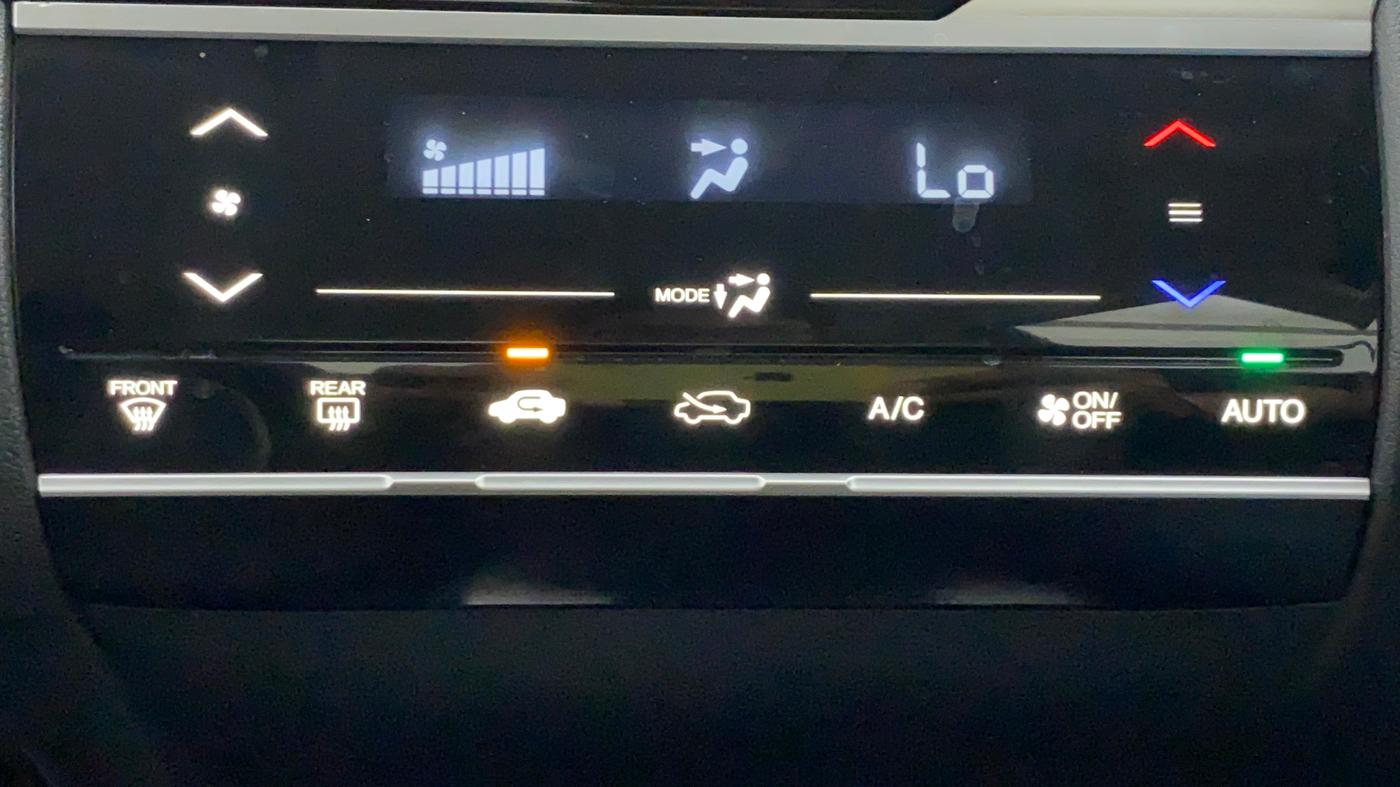 2022 Honda WR-V 1.2L I-VTEC SV MT, Petrol, Manual, 5,276 km, Automatic Climate Control